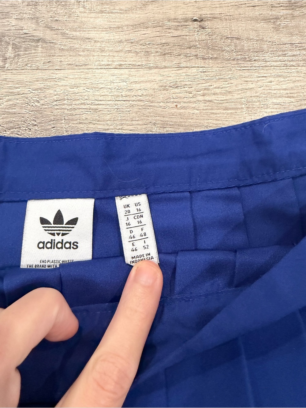 NWOT Women’s Addidas Royal Blue Pleated Mini Skirt - Picture 2 of 2